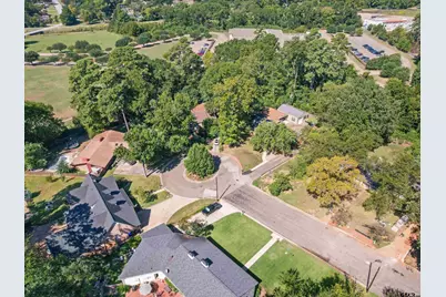 6 Lindsey Ln, Longview, TX 75601 - Photo 3