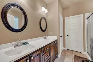 16165 Chris Ln, Tyler, TX 75703 - Photo 9