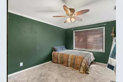 701 N Montgomery St, Gilmer, TX 75644 - Photo 19