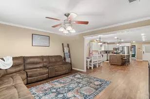 701 N Montgomery St, Gilmer, TX 75644 - Photo 11
