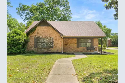 701 N Montgomery St, Gilmer, TX 75644 - Photo 1