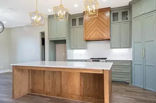 404 Small Oaks Rd, Kilgore, TX 75662 - Photo 9