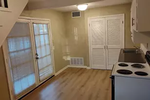 504 N Newsom St, Mineola, TX 75773 - Photo 3