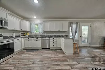 508 N Tyler St, Big Sandy, TX 75755 - Photo 11