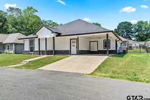 429 Garrett Cir, Winona, TX 75792 - Photo 3