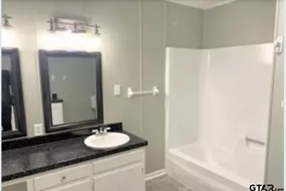901 Cliff St, Quitman, TX 75783 - Photo 11