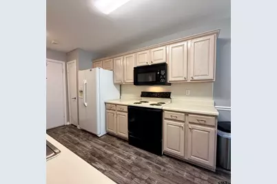 5401 Hollytree Dr Unit 905, Tyler, TX 75703 - Photo 9