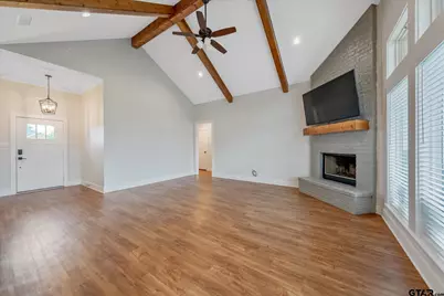 429 Laura Ln, Chandler, TX 75758 - Photo 5