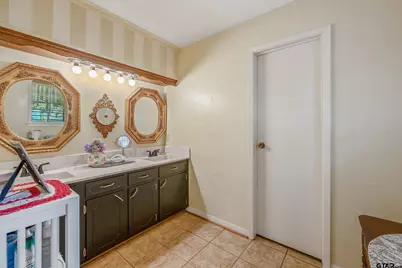 1629* 1/2 Quevado, Jacksonville, TX 75766 - Photo 39
