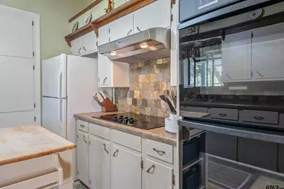 1629* 1/2 Quevado, Jacksonville, TX 75766 - Photo 25