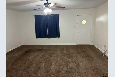207 Betts, Lindale, TX 75771 - Photo 5