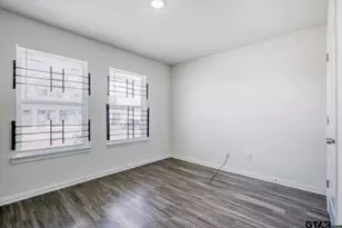 425 E Oakwood St, Tyler, TX 75702 - Photo 9