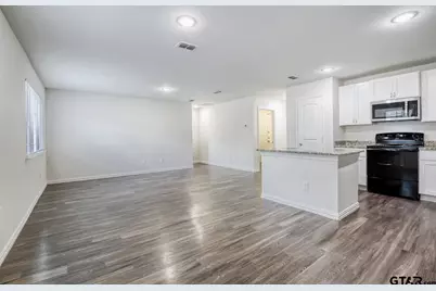 425 E Oakwood St, Tyler, TX 75702 - Photo 7