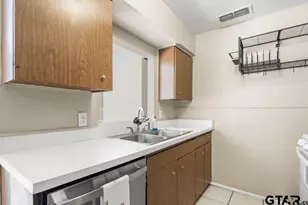 3808 Appletree Ln, Tyler, TX 75701 - Photo 7