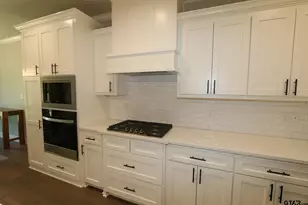 11863 Gillian Ct, Tyler, TX 75703 - Photo 9