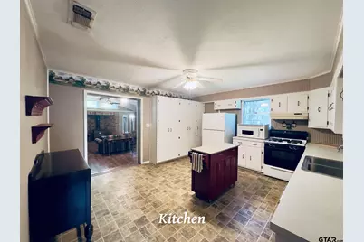 230 Scenic Loop, Hawkins, TX 75765 - Photo 11