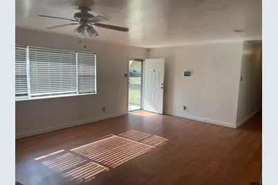 106 SW 5th, Bogata, TX 75417 - Photo 5