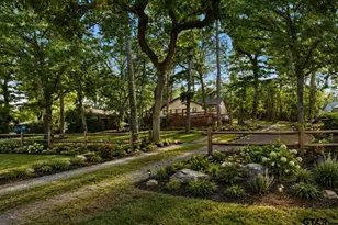 414 E Hideaway Ln, Hideaway, TX 75771 - Photo 3