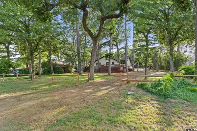 414 E Hideaway Ln, Hideaway, TX 75771 - Photo 3