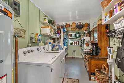 501 S Broad, Chandler, TX 75758 - Photo 17