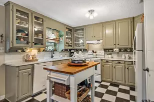 501 S Broad, Chandler, TX 75758 - Photo 11