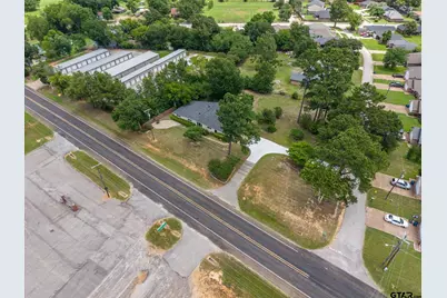 501 S Broad, Chandler, TX 75758 - Photo 31