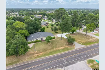 501 S Broad, Chandler, TX 75758 - Photo 37
