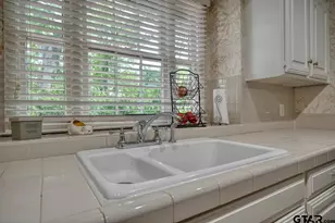 608 E 5th St, Tyler, TX 75701 - Photo 23