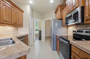104 Charles, Lindale, TX 75771 - Photo 9