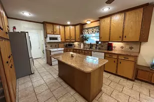 808 Elaine Dr, Tyler, TX 75703 - Photo 11