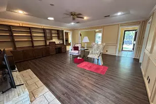808 Elaine Dr, Tyler, TX 75703 - Photo 9
