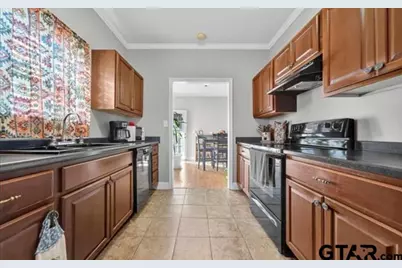 517 Wildewood, Chandler, TX 75758 - Photo 3
