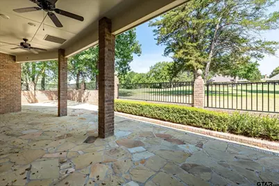 1431 Hollytree Pl, Tyler, TX 75703 - Photo 3