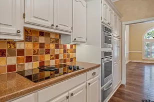1431 Hollytree Pl, Tyler, TX 75703 - Photo 11