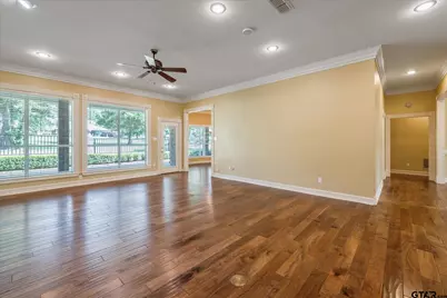 1431 Hollytree Pl, Tyler, TX 75703 - Photo 9