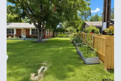 409 Poe St, Quitman, TX 75783 - Photo 19