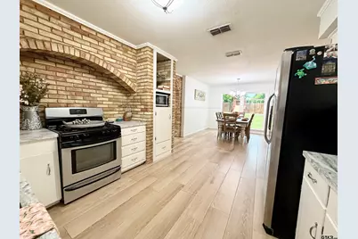 4524 Leisure Ln, Tyler, TX 75703 - Photo 11
