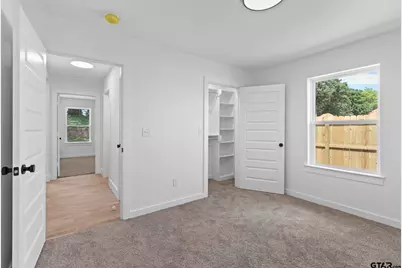 16522 Crossing Circle, Lindale, TX 75771 - Photo 19