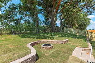 16522 Crossing Cir, Lindale, TX 75771 - Photo 23