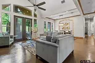 1647 E Mountain Street S, Longview, TX 75604 - Photo 9