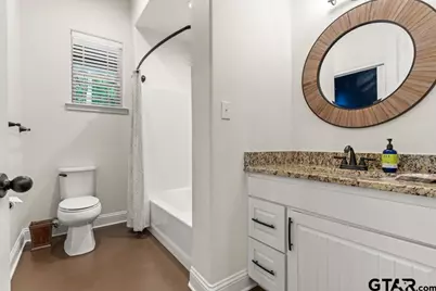 1647 E Mountain Street S, Longview, TX 75604 - Photo 25