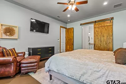1647 E Mountain Street S, Longview, TX 75604 - Photo 17