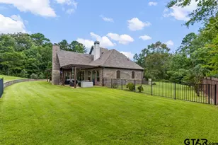 1647 E Mountain Street S, Longview, TX 75604 - Photo 43