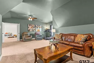 1647 E Mountain Street S, Longview, TX 75604 - Photo 31