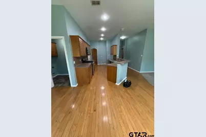 625 Winding Brook Lane, Tyler, TX 75703 - Photo 5