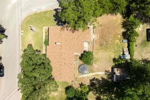 225 Powell Dr, Tyler, TX 75703 - Photo 3