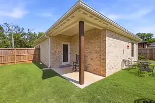 306 Bradford St, Arp, TX 75750 - Photo 21