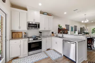 306 Bradford St, Arp, TX 75750 - Photo 11