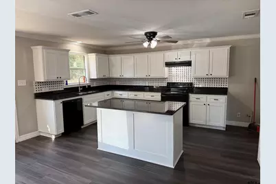 1602 E Main, Henderson, TX 75652 - Photo 25
