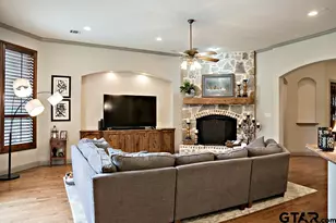 4700 Stonebridge Ln, Athens, TX 75751 - Photo 3
